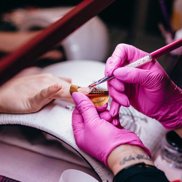 Shellac Manicure